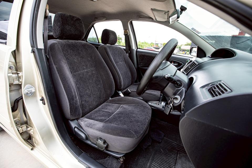 Toyota Vios 1.5S ปี 2005 เกียร์ออโต้ รุ่นท๊อปสุด สีน้ำตาล  13