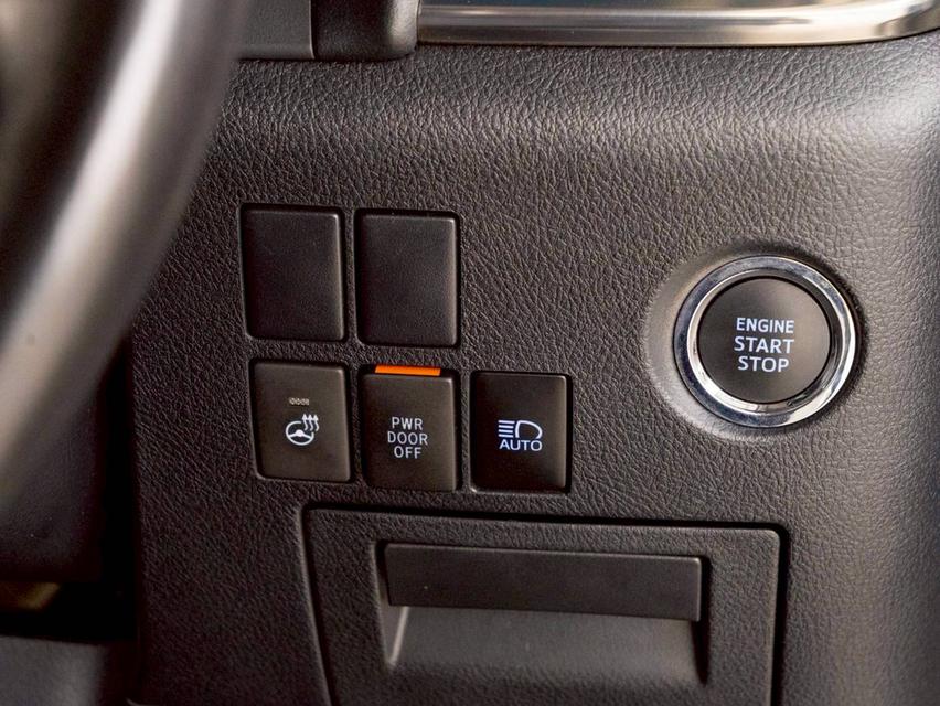 TOYOTA ALPHARD 2.5 SC PACKAGE ปีจด 2023 9