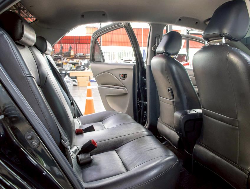 TOYOTA VIOS 1.5 E 2009 11