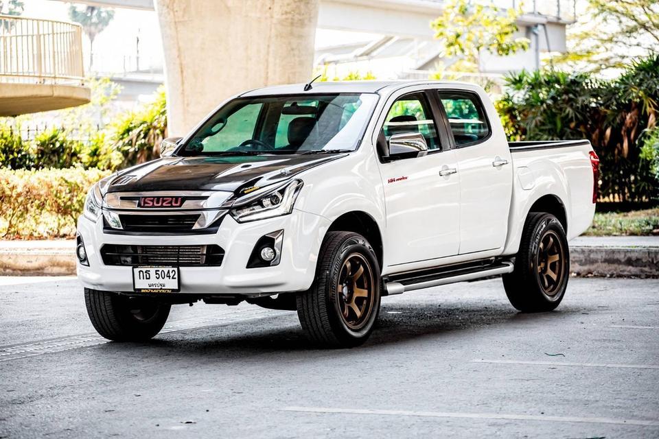 Isuzu D-Max Hi-Lander Cab 4 2.5 VGS Z ท๊อปปี 2012 สีขาว เกียร์ธรรมดา 5