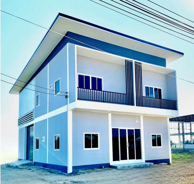  เลือกแปลงที่ถูกใจ ในทำเลที่ ใช่ก่อนใคร ! โกดังพร้อมออฟฟิศสร้างสไตล์โมเดิร์น หรือแบบที่ลูกค้าเลือกสร้างตามต้องการ ราคาเริ่มต้น 2.9 ล้านบาท 6