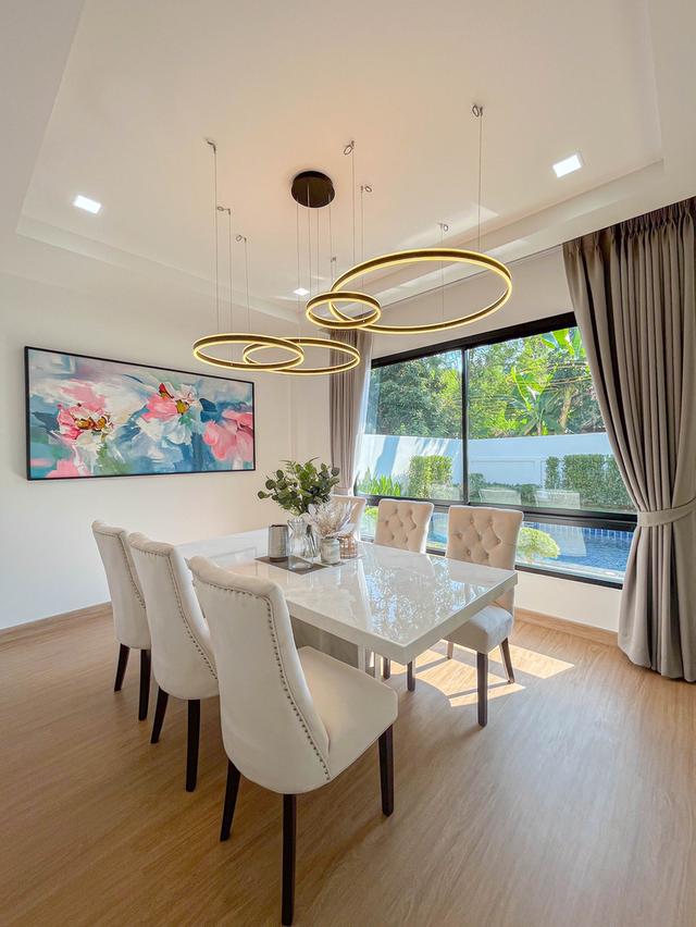 ✨ ขาย Pool Villa 2 ชั้น สไตล์โมเดิร์นหลังใหญ่ 5 นอน 5 น้ำ เพียง 13.9 ลบ. (โอนคนละครึ่ง) 🏊‍♂️ 14