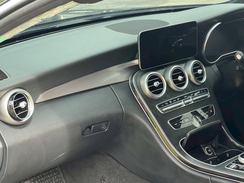 BENZ C200 Coupe Amg Dynamic ปี 2019 FaceLift 9
