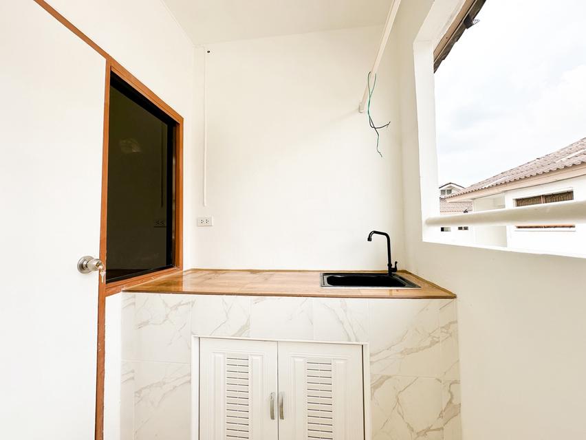 ขายคอนโดเอื้ออาทรนวนคร พหลโยธิน กม.44 เอื้อมิตซู ปทุมธานี ใกล้นวนคร ตลาดไท ม.ธรรมศาสตร์ 9