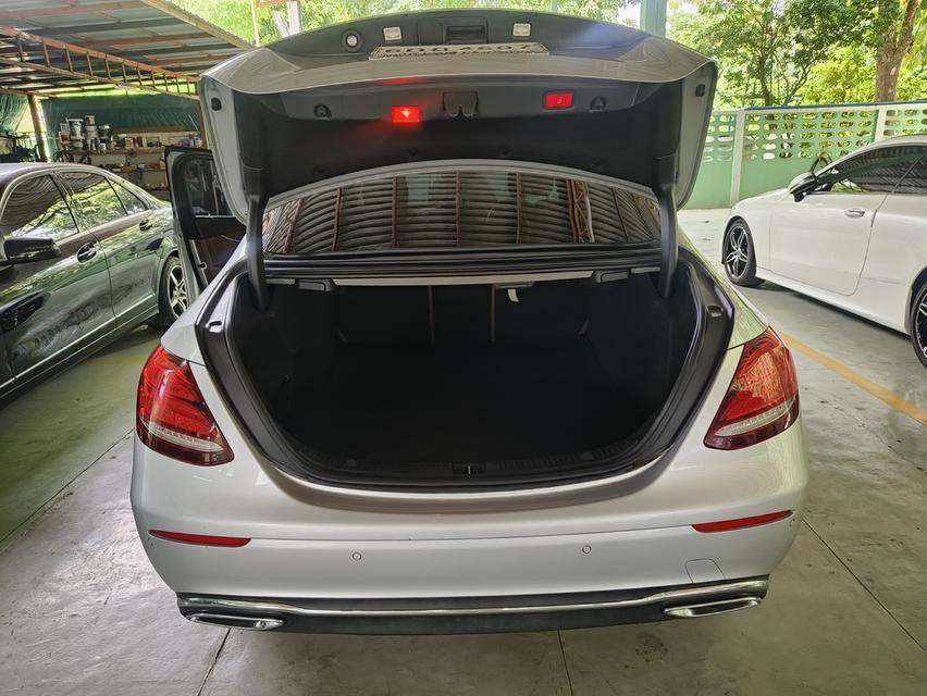 BENZ E220d Exclusive (ดีเซล) ปี 2017 ไมล์แค่ 56,000 กม.แท้ (ออกรถ กค.2017) 16