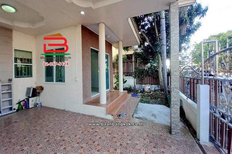 บ้านเดี่ยว เนื้อที่ 34.8 ตร.ว. หมู่บ้านนันทวัน 10 (ซอยเลียบวารี 37) ถนนเลียบวารี แขวงโคกแฝด เขตหนองจอก 6