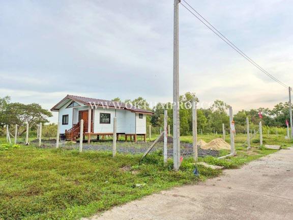 บ้านพร้อมที่ดินถมแล้ว ใกล้ถนนรังสิต-นครนายก คลอง14 ธัญบุรี ปทุมธานี