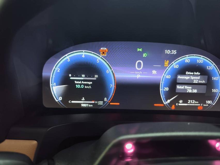 รหัสรถ KPV525 2023 จด25 Toyota Vellfire Turbo 8