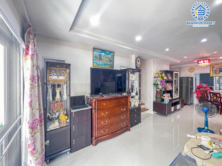 รูป ขาย ทาวน์โฮม พื้นที่ 132 ตรม. เนื้อที่ 26 ตร.วา   6211 2