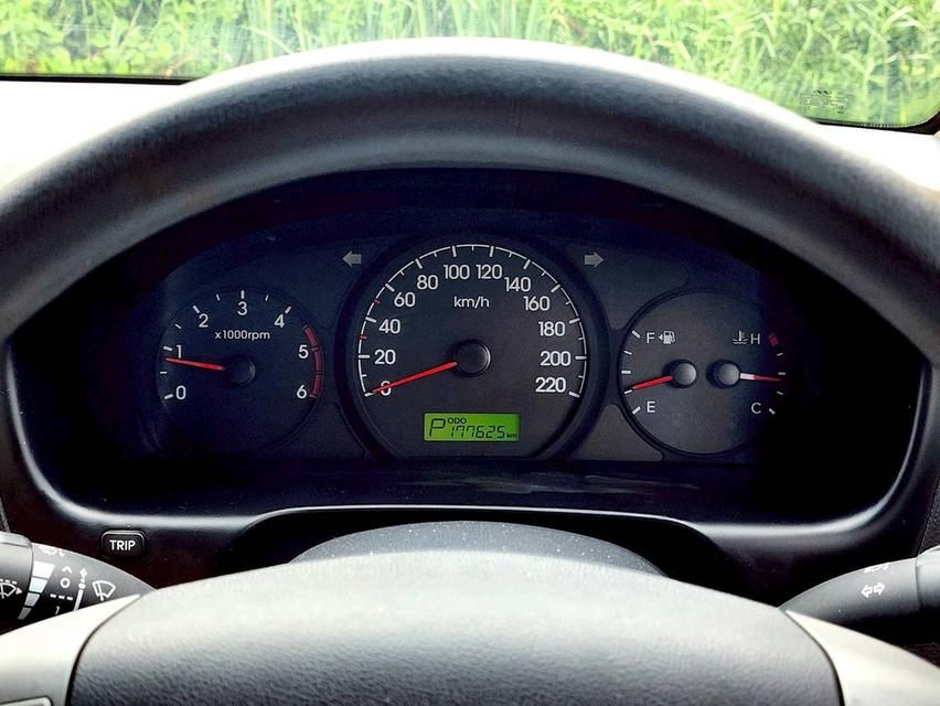 Hyundai H1 2.5Elite ปี14 8