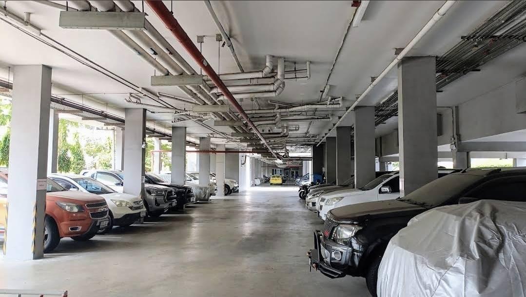 คริสม่า คอนโด ติดรถไฟฟ้าสายสีชมพู MRT สถานีแฟชั่นฯ ใกล้ Fashion Island และทางด่วน ตกแต่งครบ พร้อมเข้าอยู่ 4