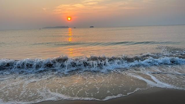 คุยง่าย บริการหลังการขายดี ให้ข้อมูลพร้อมบริการพาชมที่จริง หาดส่วนตัว 6.9ลบ. จ.ประจวบฯ ฟินกับธรรมชาติชายทะเล รับลมท้าแดด 4