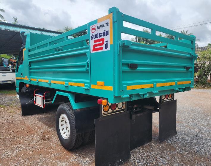 รถบรรทุก 6 ล้อ​ ISUZU​ NQR​ 175​ 5