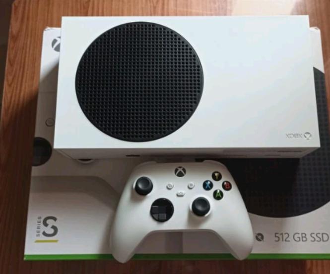 เครื่องเกม Xbox Series S 512GB