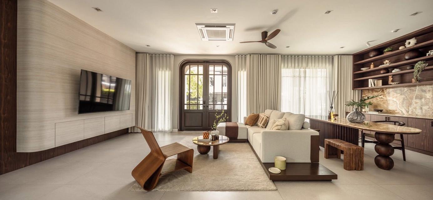Luxury house for sale, ready to move in. New Krungthep Kreetha Zone 18