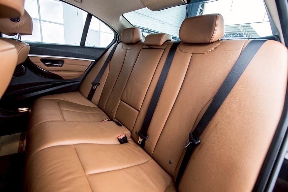 รหัสรถ 4A843 BMW SERIES 3 320d 2.0 LUXURY F30 8