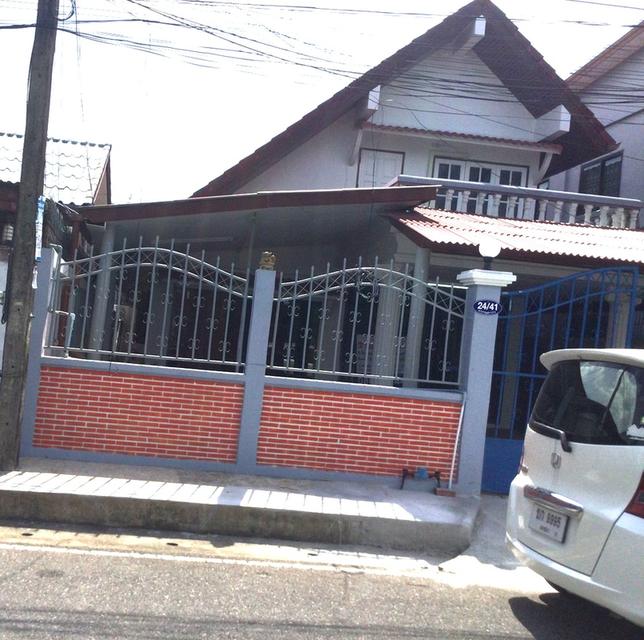 [ขาย] ที่ดินพร้อมบ้านเดี่ยว 2 ชั้น 50 ตร.ว. โซนสวนตูน เมืองสงขลา น้ำไม่ท่วม พร้อมอยู่ (งานไม้สักทั้งหลัง) 1