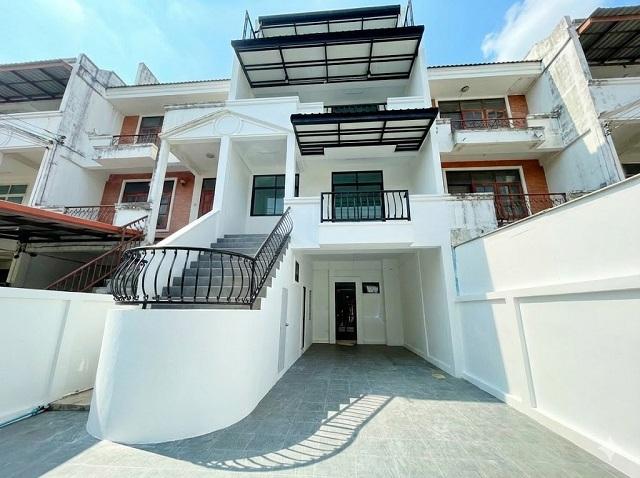 7นอน เซ็นทรัล บางนา 1.8 กม. ไบเทค บางนา 900ม ใหญ่มาก ทาวน์โฮม 4 ชั้น 20 ตร.ว 288 ตร.ม BTSบางนา 1.2กม. 1