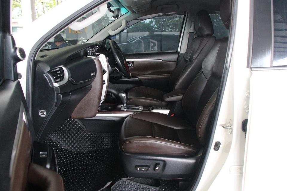 (แจ้งรหัสรถ TKG1389) TOYOTA FORTUNER 2.4 V ปี 2020 รูปที่ 10