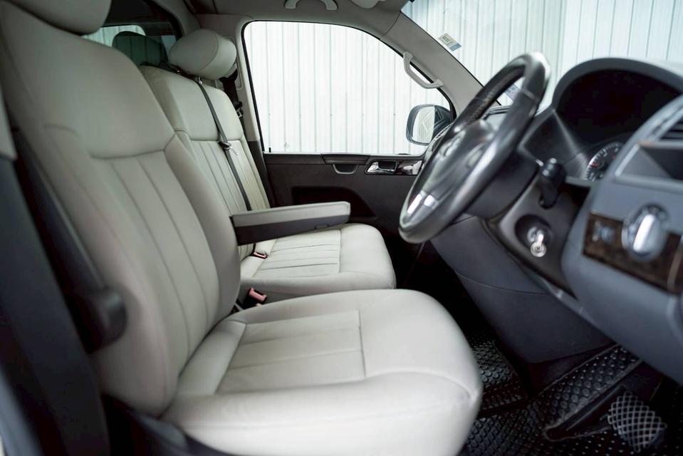 Volkswagen Caravelle 2.0 Bi-Turbo TDi ปี 2012 (จดปี 2013) 11