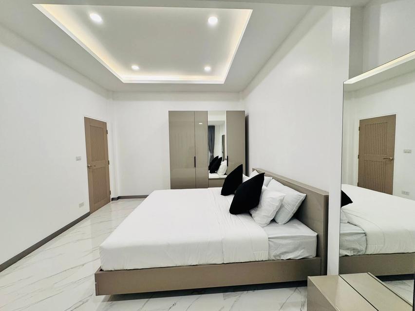 Selling Pool villa Jomtien beach 10.9 Million  11