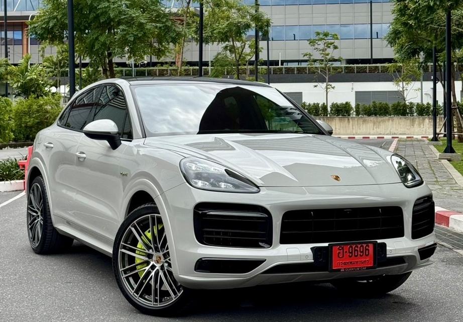 Porsche Cayenne Coupe Hybrid