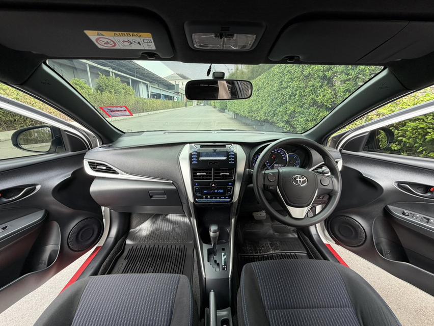 YARIS 1.2 รุ่น E ปี19 รถมือเดียว น้อย 67,*** โลแท้ๆเข้าเช็คศูนย์ตลอด สีเดิมทั้งคัน รูปที่ 6