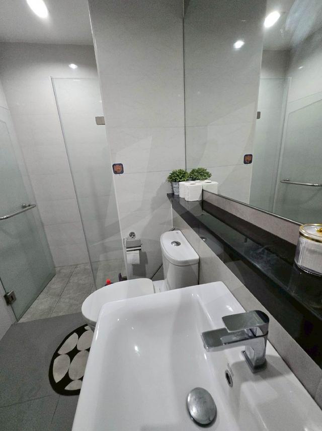 🏢✨ ให้เช่าคอนโดมิเนียม เฟอร์ครบ พร้อมอยู่ มีคลับเฮ้าส์ สระว่ายน้ำ และระบบรักษาความปลอดภัย 24 ชม. 13