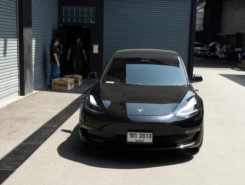 ส่งต่อ Tesla Model 3 รถใช้งานเอง ใช้งานน้อยมาก 2