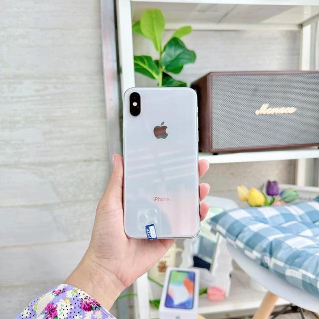 iphone x  (white ) 2