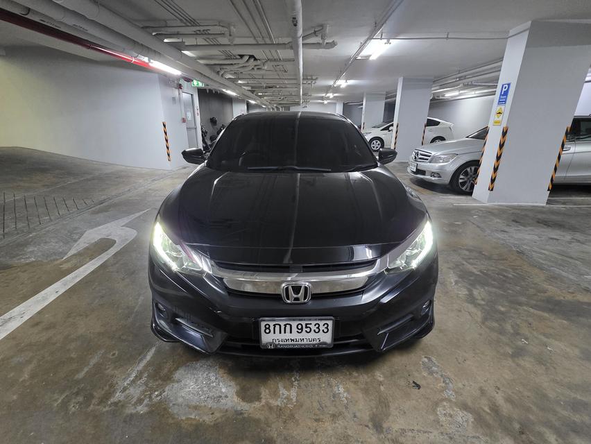 รถยนต์ Honda civic ปี 2018 จดปี 2019
