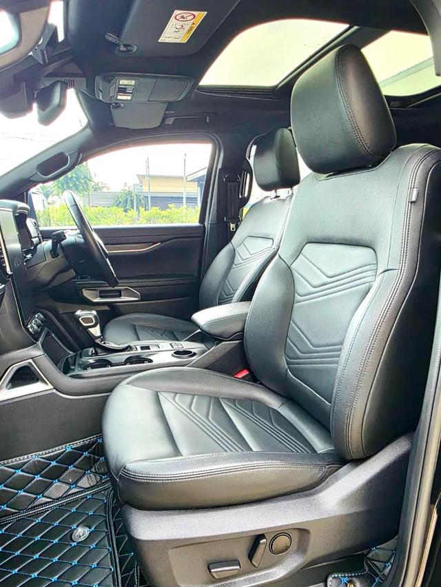 Ford Everest next gen 2.0 Bi-Turbo titanium สีดำ ปี 2022 ไมล์ 30,000กม. 8