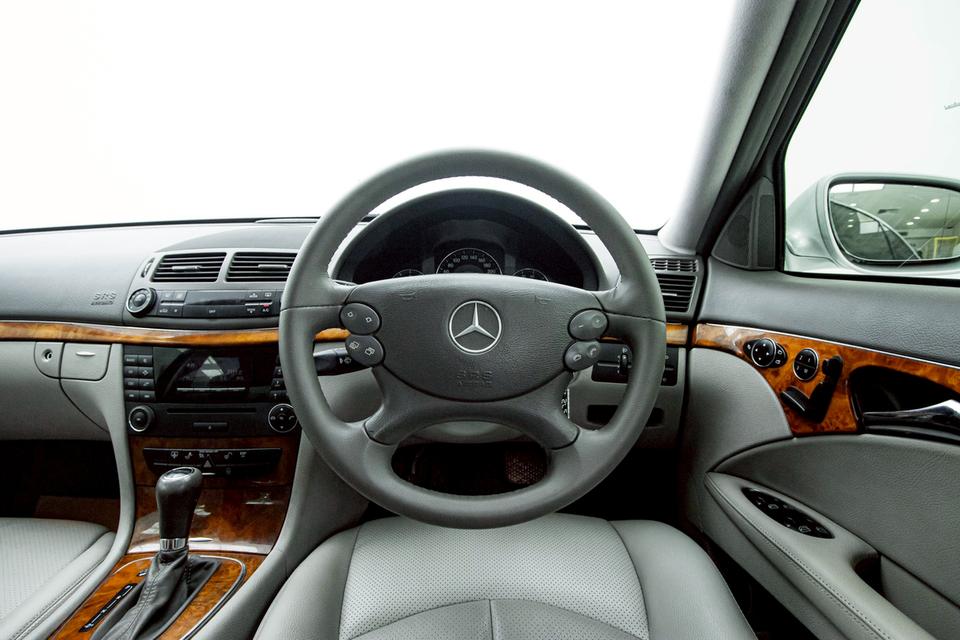 BENZ E-CLASS E200 1.8 NGT เบนซิน+CNG  2008  17