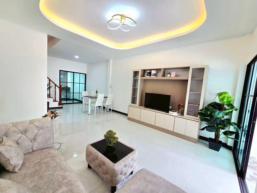 หมู่บ้านอยู่เจริญ ดอนเมือง 4