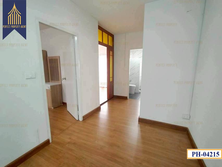 ขายบ้านเดี่ยว 2 ชั้น รีโนเวท พร้อมอยู่ ฟลอร่าวิลล์ สุวินทวงศ์38 หนองจอก กรุงเทพมหานคร 13