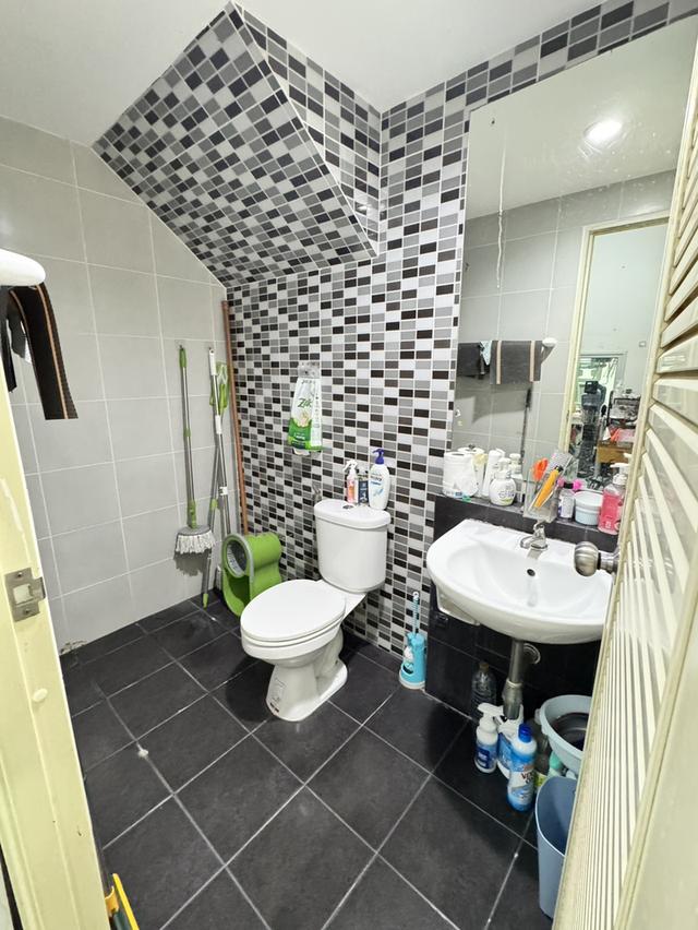 ขายด่วนทาวโอมหลังใหญ่ มบ.ไอดีไซน์ 12