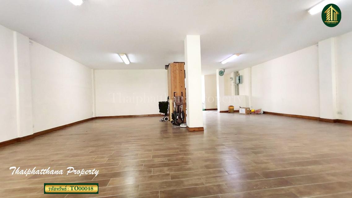 อาคารพาณิชย์ 2 คูหา 5 ชั้น สุขุมวิท 46 ซอยภูมิจิตร พระราม 4 2