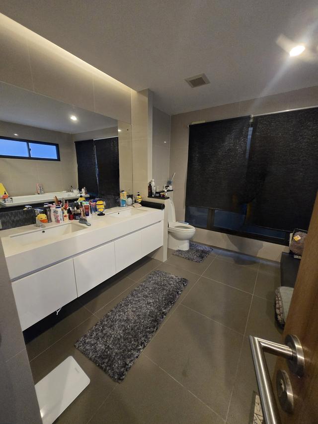 เช่า บ้านเดี่ยวสามชั้นทั้งหลังพร้อมเฟอร์นิเจอร์พร้อมอยู่ โครงการคุณภาพของ Pruksa Property-Passorn สรงประภา (เจ้าของปล่อยเอง)  โครงการ ภัสสร สรงประภา-ด 17