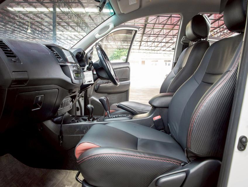 TOYOTA FORTUNER 3.0 TRD Sportivo 4WD ปี 2014 14