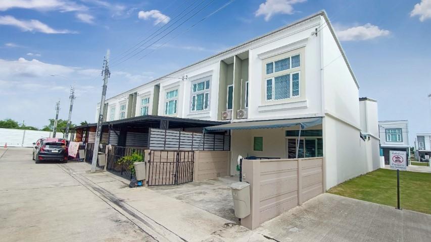ลดราคาพิเศษ กัสโต้ เพชรเกษม-ทวีวัฒนา ทาวน์โฮม 2 ชั้น ใกล้สนามหลวง 2 ใกล้ถนนบรมราชชนนี ใกล้ถนนเพชรเกษม