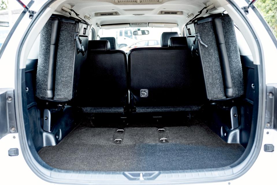 Toyota Fortuner 2.5V ปี15 13