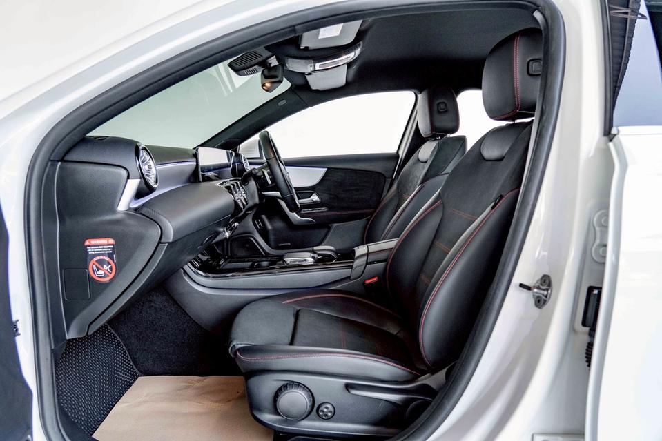 รหัสรถ NP1280 รุ่นรถ : BENZ A200 AMG ปีรถ : 2020 14