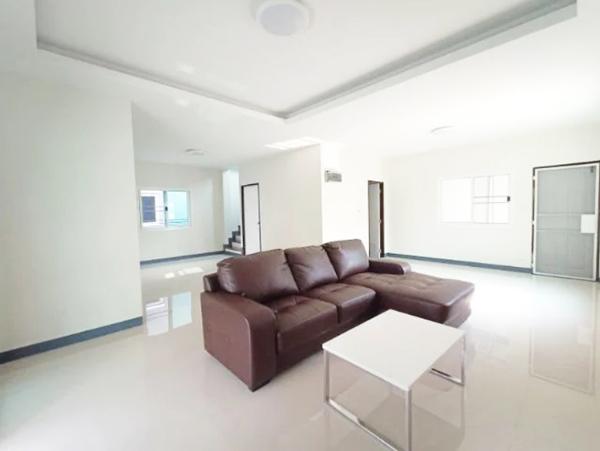 🏡✨ ขายบ้านเดี่ยว 2 ชั้น บ้านนอกโครงการ ทำเลย่านเศรษฐกิจ บ้านมือสองสภาพดี รีบจับจอง 2