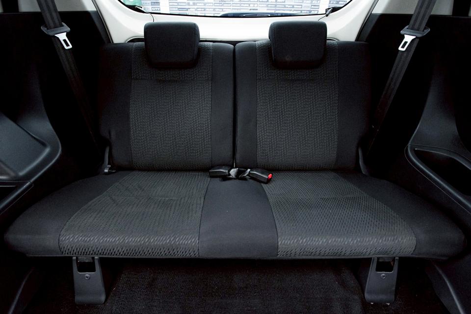 รหัสรถ 1D663 AVANZA 1.5 E MT 2013 8