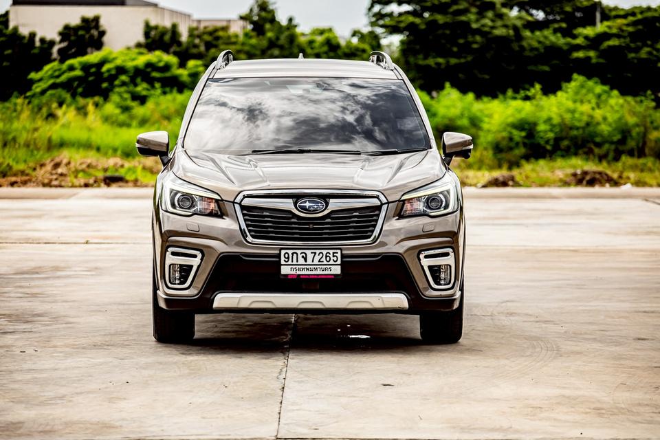 Subaru Forester 2.0S EYESIGHT ปี 2019 สีน้ำตาล มือเดียวป้ายแดง  2