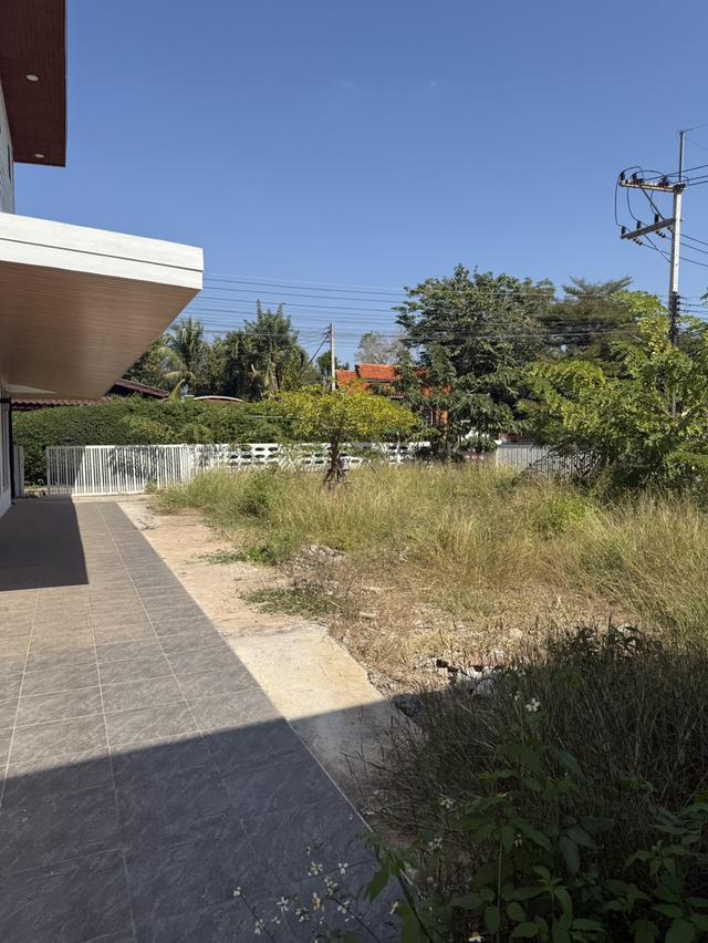 ขายบ้านเดี่ยว 2 ชั้น 100 ตร.ว. บ้านรีโนเวทใหม่ ติดถนนริมโขง 2 ข้างแปลงมุม ทำเลหายาก 9