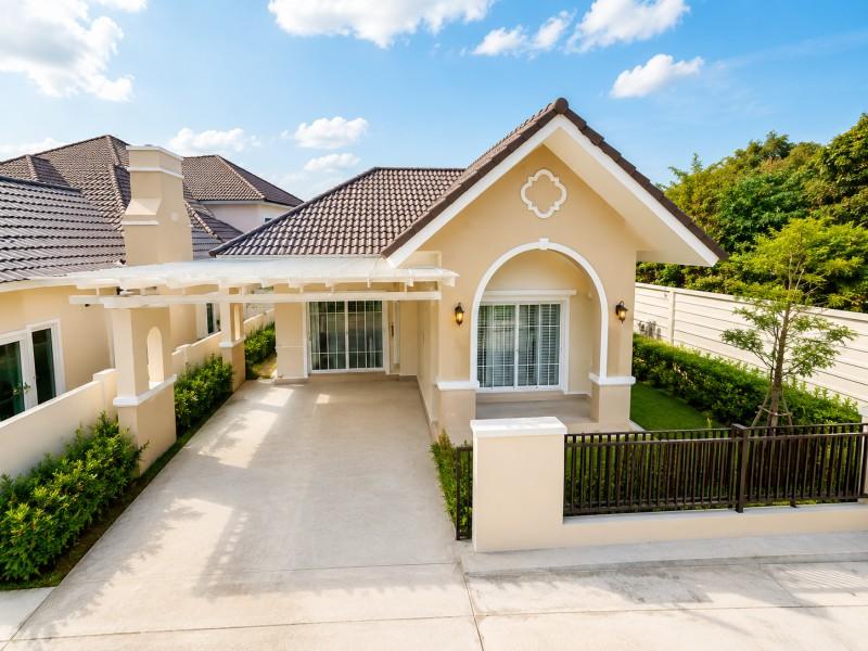 บ้านเดี่ยวชั้นเดียว 2 นอน ใกล้โรบินสัน บ้านฉาง 900 ม.พร้อมแอร์ 2 น้ำ สไตล์ทัสคานี ทำเลบ้านฉาง ติดถนนสุขุมวิท และสิ่งอำนว 8