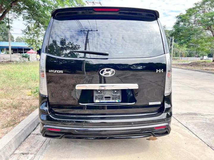 รถบ้านสวยๆ Hyundai H-1 5