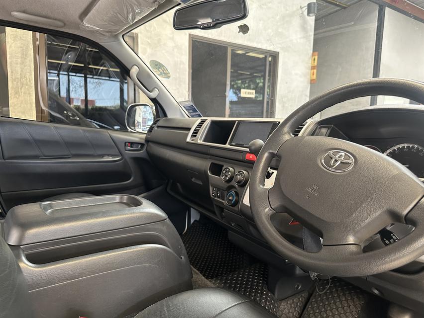 ⚠️ จองแล้ว ⚠️ TOYOTA VENTURY 3.0V ปี2016 ไมล์ 8x,xxx km รถมือเดียว รูปย่อยที่ 2