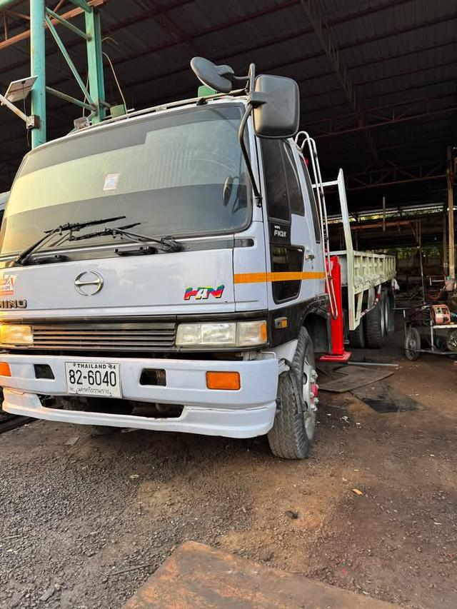 Hino ติดเครน สิบล้อ สภาพดี 3